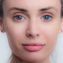 Цветные линзы EOS Daisy Blue Фото 3